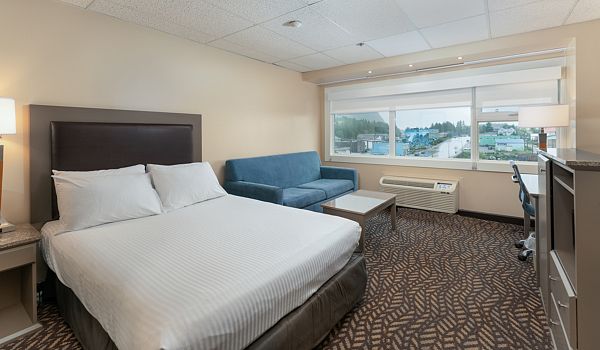Room Photo #2